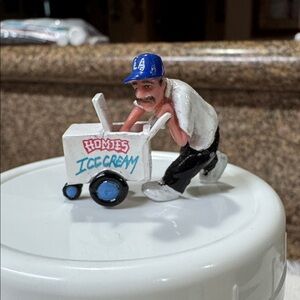 The product is a "Lil Homies" Series 6 miniature figurine of an ice cream vendor